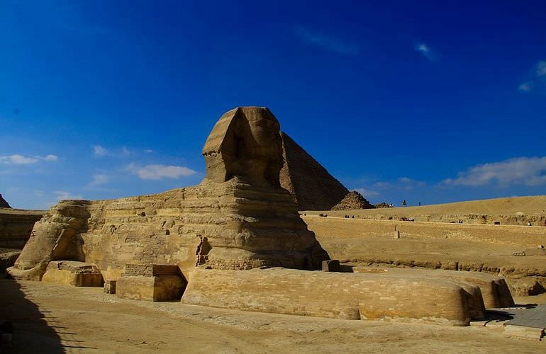 Tagesausflug von Sahl Hasheesh zu den Pyramiden in Kairo mit eigenem Guide 