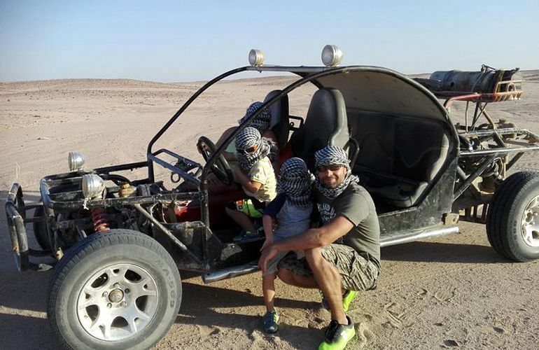 Kombi-Wüstentour in Sahl Hasheesh: Quad, Jeep, Buggy und Kamelreiten