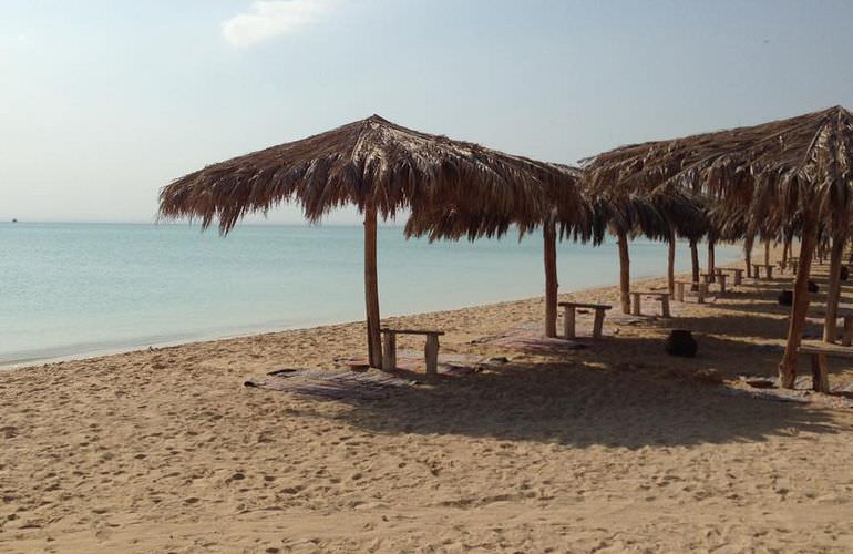 Ausflug von Sahl Hasheesh zur Orange Bay Insel mit Schnorchelerlebnis