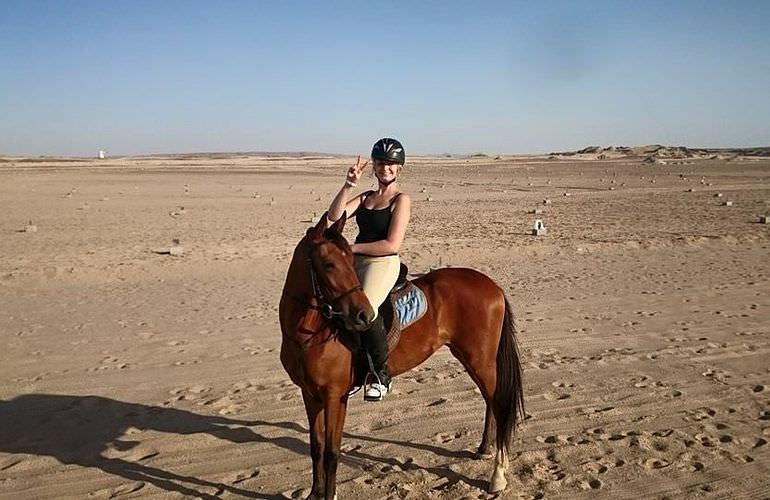 Pferde Reiten in Sahl Hasheesh: Reiten am Strand oder in der Wüste