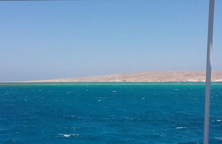 Private Yachten chartern mit Insel-Ausflug von Sahl Hasheesh aus