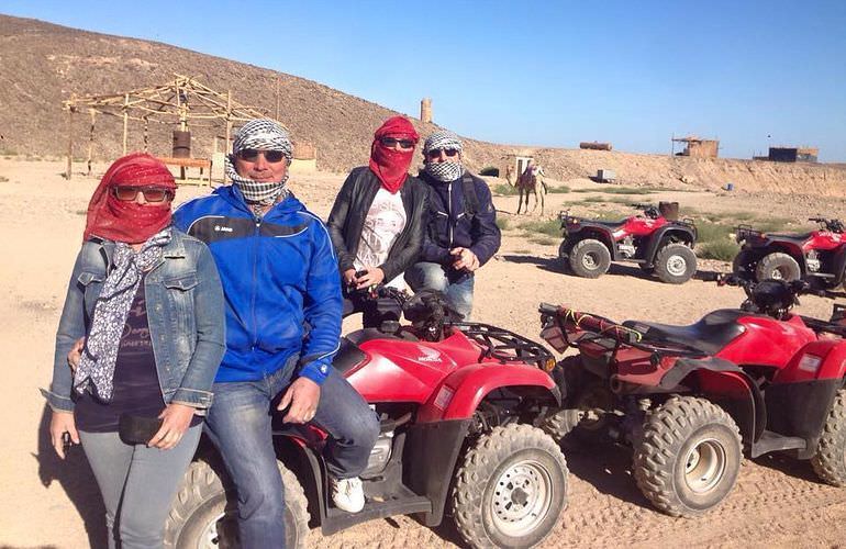 Quad Abenteuer in Sahl Hasheesh: Private Tour durch die Wüste mit Abendessen