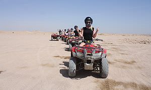 Quad Tour am Nachmittag durch die Wüste von Sahl Hasheesh