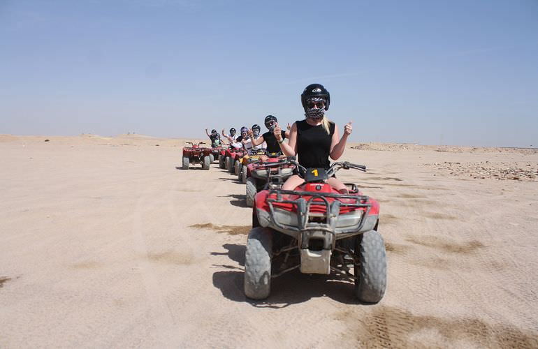 Quad Tour am Nachmittag durch die Wüste von Sahl Hasheesh