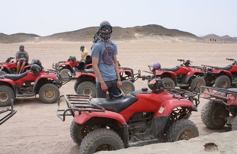 Quad Tour am Nachmittag durch die Wüste von Sahl Hasheesh