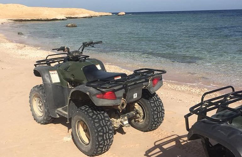 Privates Quad-Abenteuer am Strand bei Sonnenuntergang ab Sahl Hasheesh