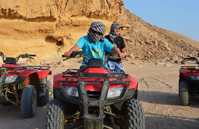 Privates Quad-Abenteuer am Strand bei Sonnenuntergang ab Sahl Hasheesh