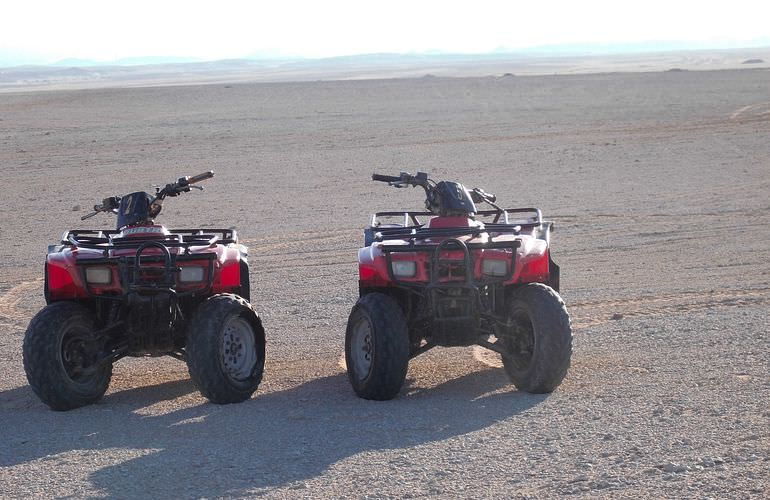 Privates Quad-Abenteuer am Strand bei Sonnenuntergang ab Sahl Hasheesh